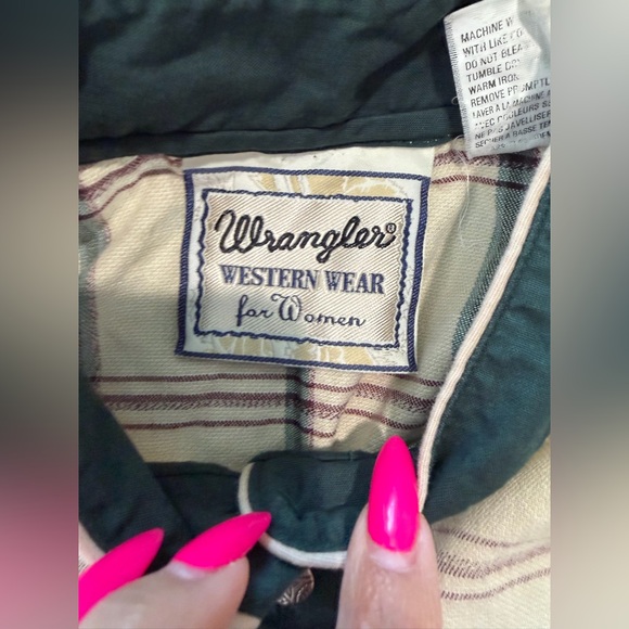 Western Style Ladies fitted Shirt Vintage 80's Wrangler Western Wear M - Picture 7 of 8